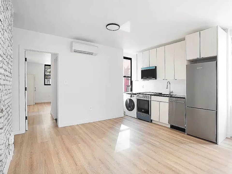 1st image of 151 E 30th St APT 5R