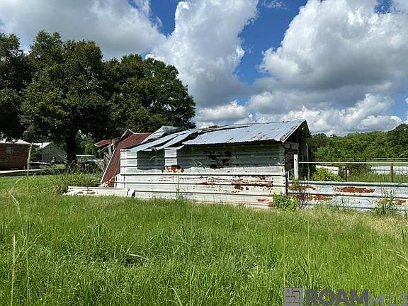 2nd image of 17198 Cannon Rd