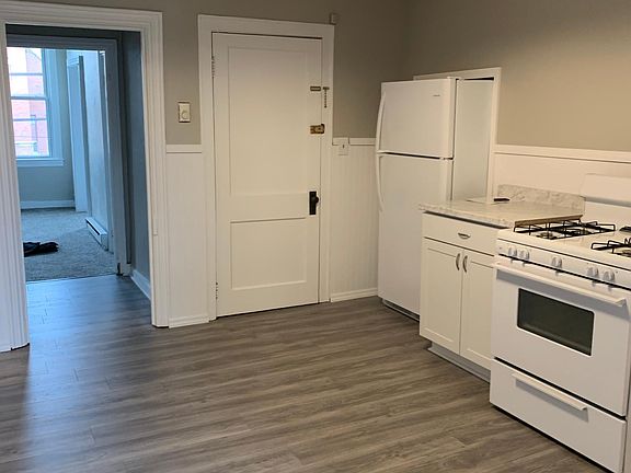 3rd image of 24 Exchange St Floor 2