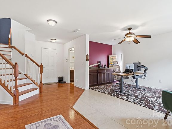 5th image of 9945 Kings Parade Blvd #48