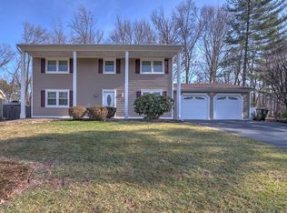 16 Millay Rd, Morganville, NJ 07751