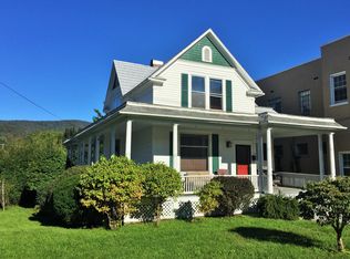 629 Main St W, White Sulphur Springs, WV 24986