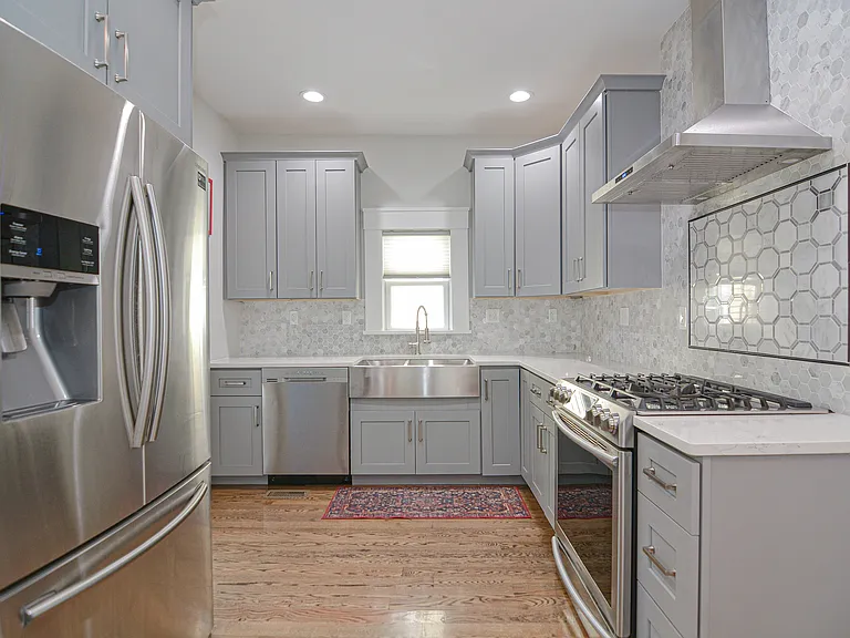 10 Grant St #1 — Photo 8