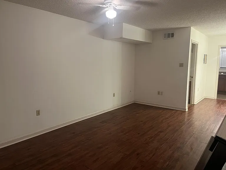1726 Brightside Dr #D — Photo 2