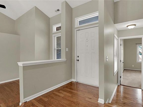 3rd image of 10883 Santa Anita Ct