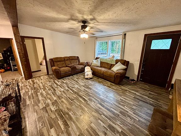 3rd image of 10614 W Hickory Ct