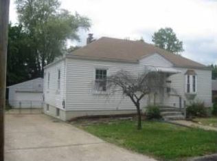 9438 Edmund Dr, Saint Louis, MO