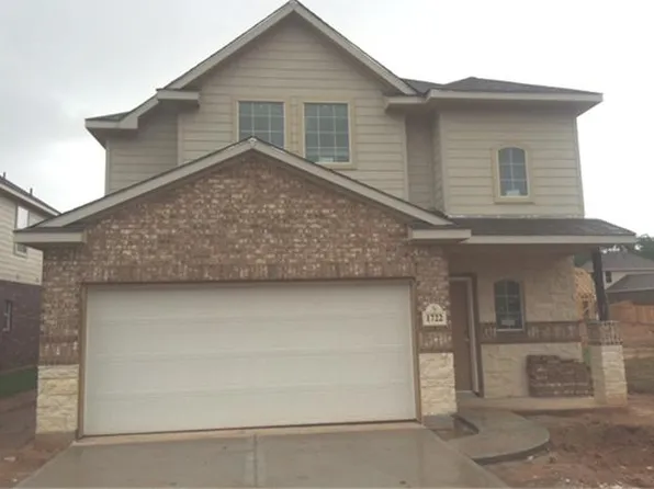 1722 Round Oak Ln, Conroe, TX 77304