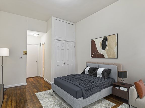 3rd image of 217 E 76th St #1B