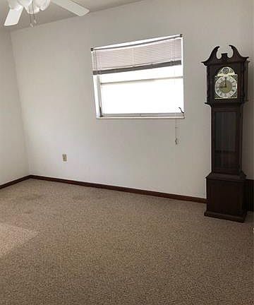 4th image of 27733 Tennessee St