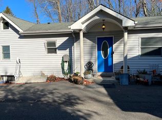 58 Friendship Dr, Rocky Point, NY 11778