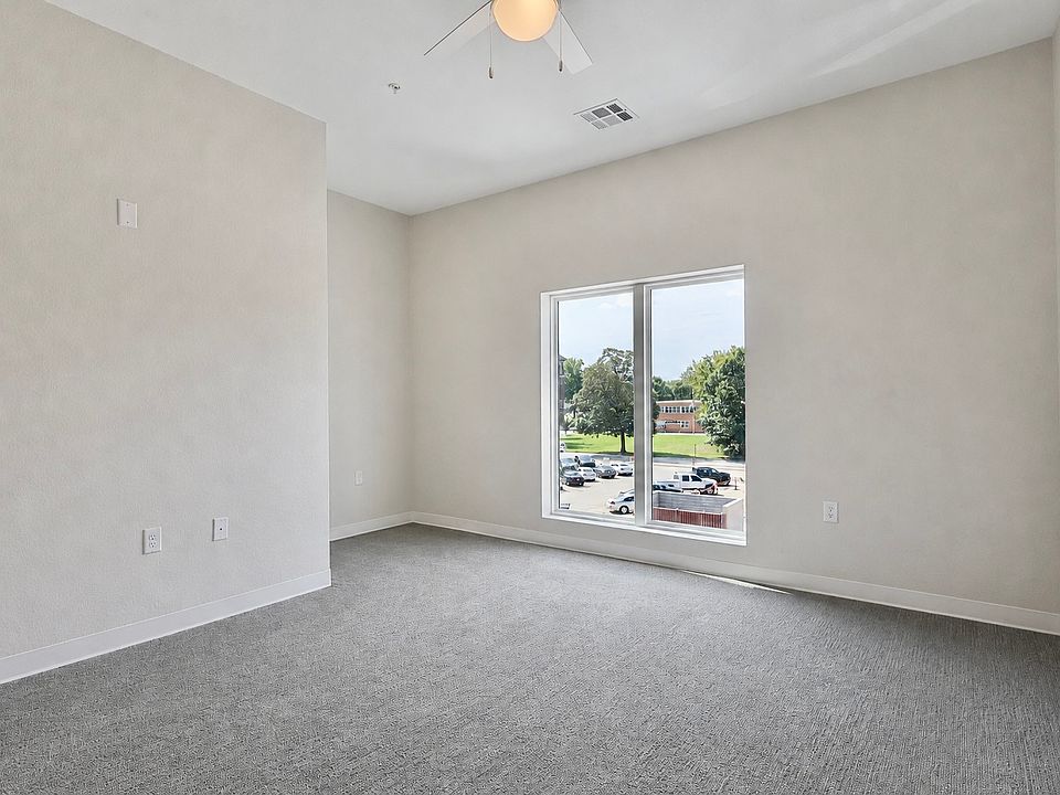 1st image of 727 Poyntz Ave APT 418