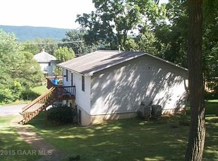 894 Grayson Ave, Waynesboro, VA 22980