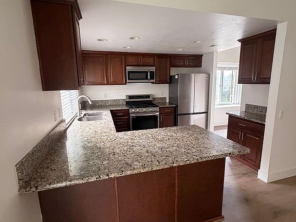 3rd image of 169 Ely St