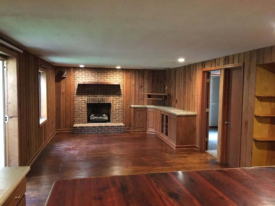 1st image of 4117 Queens Ln