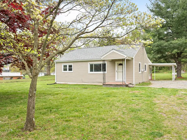 4522 Stypes Branch Rd, Salem, VA 24153