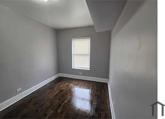 2 bed, $1,686 — Photo 2