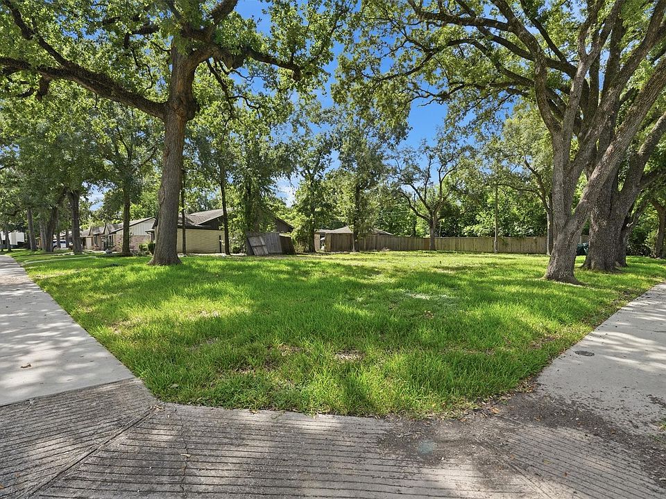 1st image of 6235 Queenswood Ln