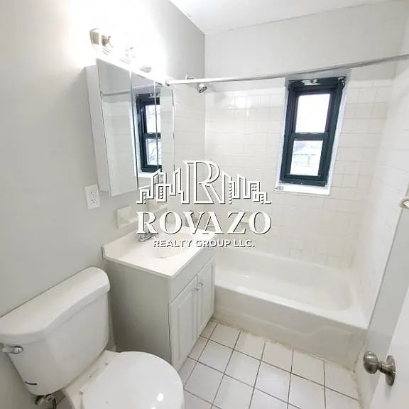 365 Schley St #A8 — Photo 4