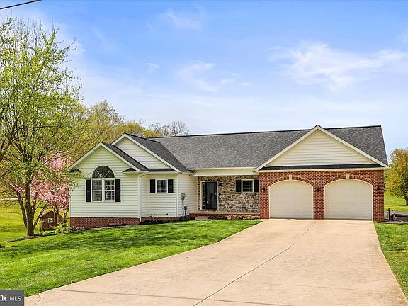 3rd image of 6495 Pamadeva Rd