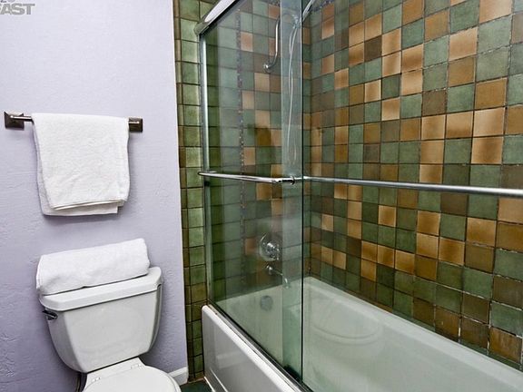3rd image of 2716 Oak Rd APT 111