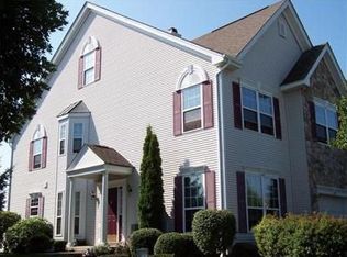 41 Mayflower Dr, Basking Ridge, NJ 07920