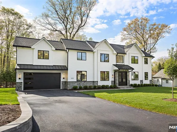 308 Myrtle St, Haworth, NJ 07641