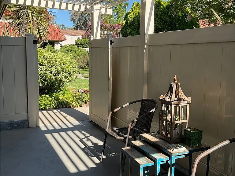 1141 Landsburn Cir — Photo 20