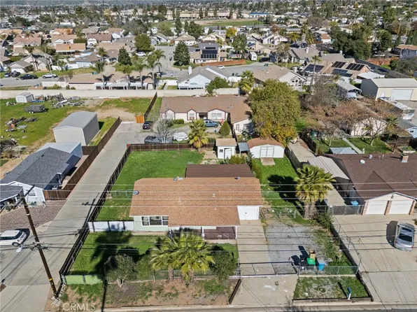 340 W Avenue L, Calimesa, CA 92320