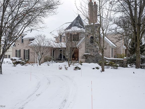 3rd image of 7234 Castle Pine Dr