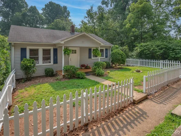 88 Grady Ave, Tryon, NC 28782