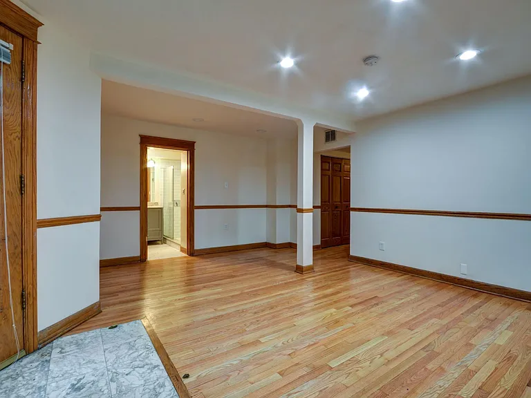 849 W Sheridan Rd #G — Photo 8