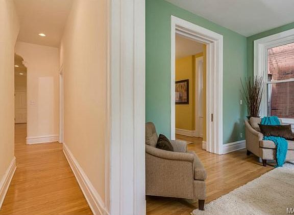 5th image of 3658 Russell Blvd APT B