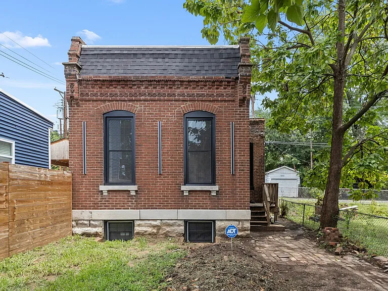 3418 Michigan Ave — Photo 16