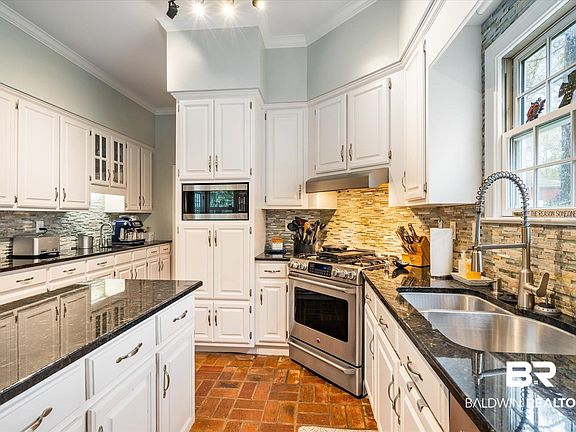 4th image of 2850 Post Oak Cir