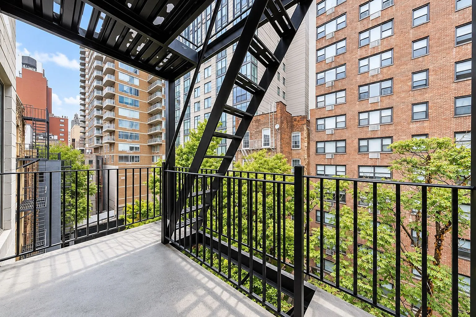 413 East 78th Street — Photo 2