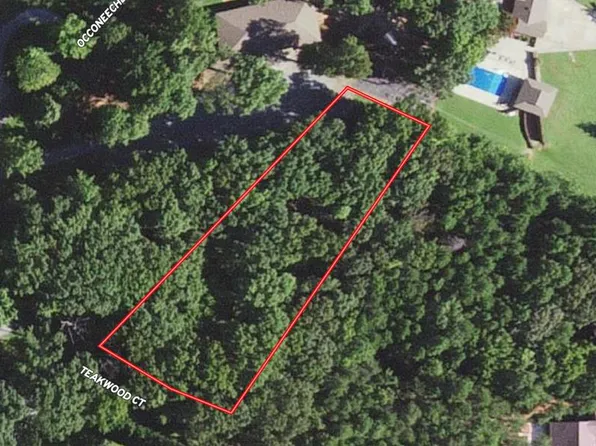 24 Occoneechee Dr, Clarksville, VA 23927