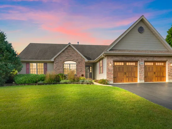 1000 Ruth Ct, Marengo, IL 60152