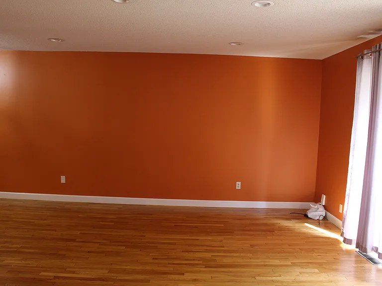 75 Florence Way — Photo 6