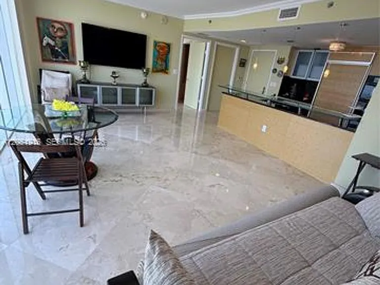 1830 Ocean Dr #CU-4007 — Photo 1