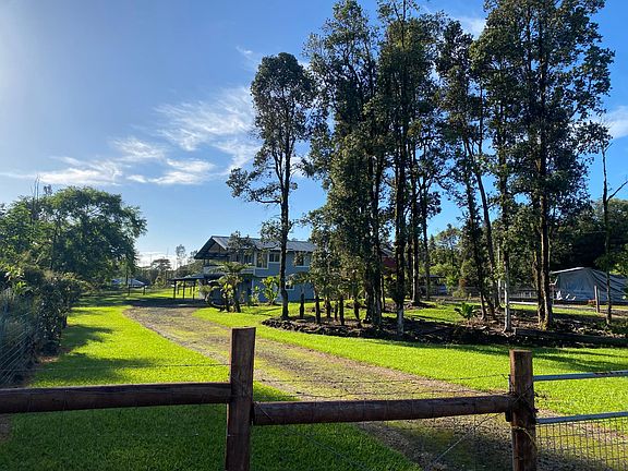 View from the entrance of the driveway