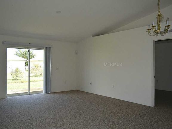 4th image of 3933 Warbler Dr