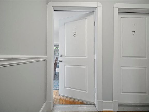 5th image of 3105 Patterson Ave #U8