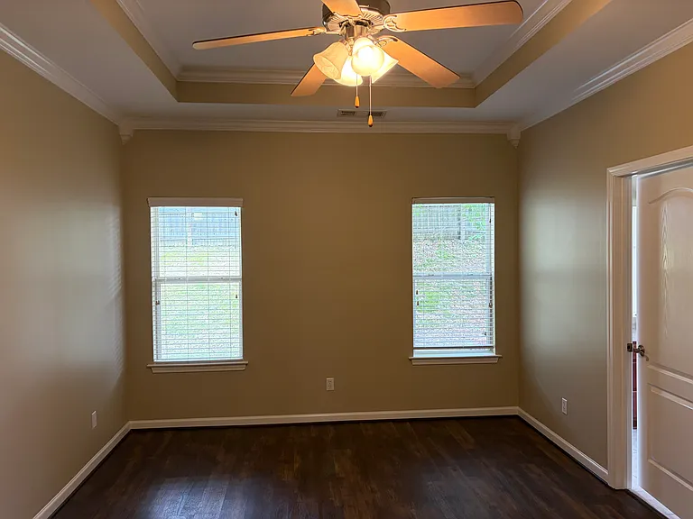 145 Highview Cv — Photo 6