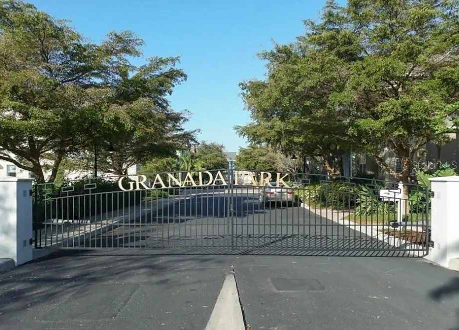 4 bed, 3.0 bath, 2365 sqft, $10,000 — Photo 3