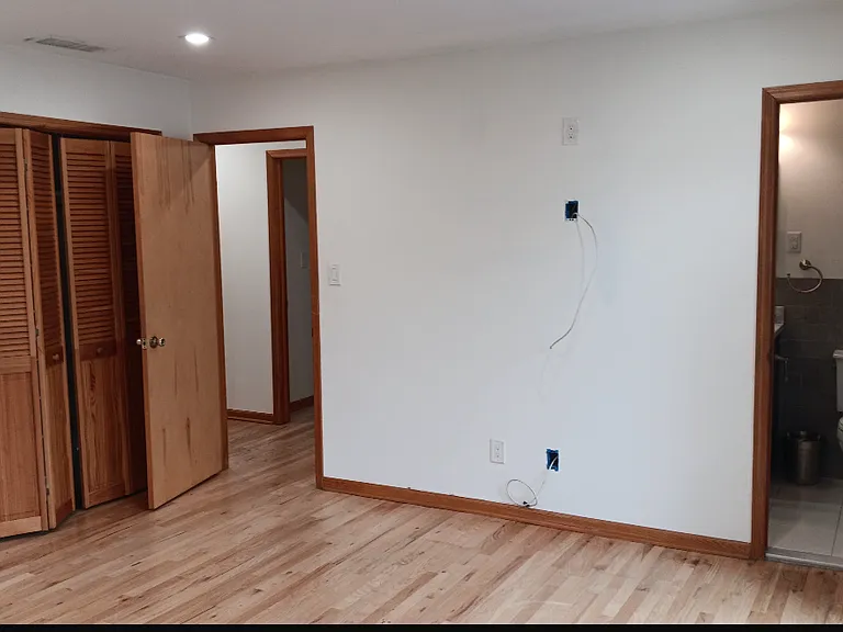 12 Crescent Ave #2 — Photo 7