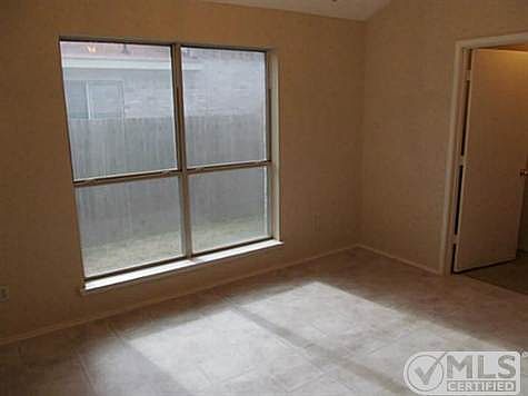 4th image of 6320 Fern Meadow Dr