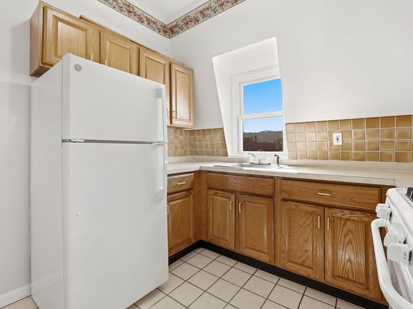 122 Depeyster St APT 3