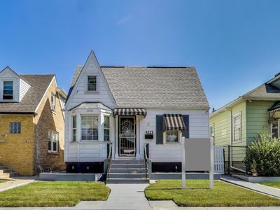 3221 N Opal Ave, Chicago, IL, 60634