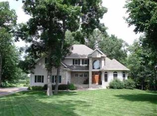 608 Drumlin Trl, Cambridge, WI 53523